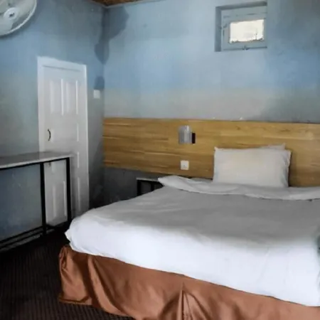Empire Hotel Kalam