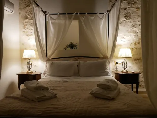 Christina's Villa with Sea View Hotels in Daratso