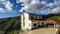 Private Pool Villa Serra da Estrela Hotels in 