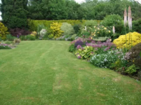 Courtlands Nurseries B&B Hotels in East Grinstead