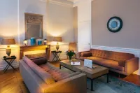 La Maison des Courtines Hotels in Aloxe-Corton