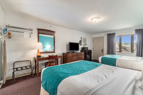 Howard Johnson by Wyndham Traverse City Hotels in Traverse City