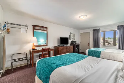 Howard Johnson by Wyndham Traverse City