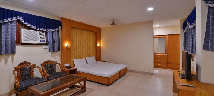 Hotel Dolphin Hotels in Jalandhar