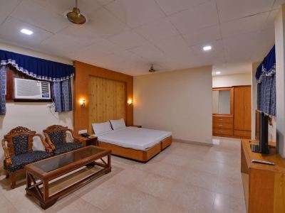 Hotel Dolphin
