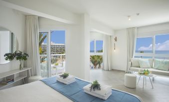 Infinity Blu - Designed for Adults by Louis Hotels