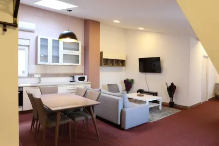 Belgrade Center Apartment Nusiceva Отели рядом с достопримечательностью «Белградский экспоцентр»