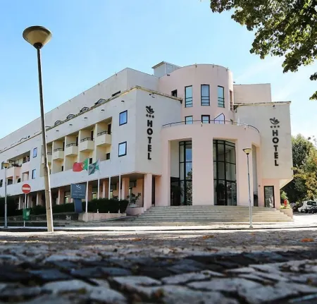 Hotel Das Taipas Отели в г. Гимарайнш