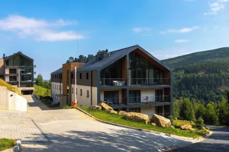 RentPlanet - Apartamenty Izerski Resort Отели в г. Сверадув-Здруй