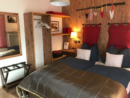 Hotel Garni Haus Alpine - Chiemgau Karte inkl Hotels in Siegsdorf