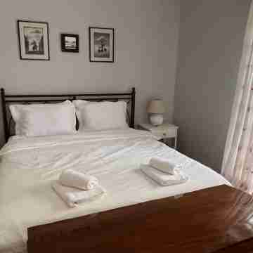 The Elegant Summer House Rooms