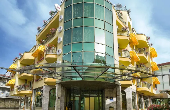 比斯特拉加林娜酒店