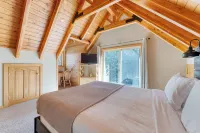 Ember by AvantStay Majestic Entertainers Home w Pine Tree Views & Close to Meek's Bay