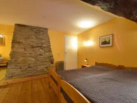 Rustic Vacation Home, Baneux