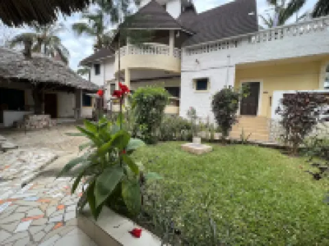 Diani Dream House - 4 Bedroom Oasis Hoteles en 