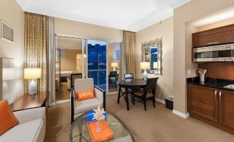 Lucky Gem Penthouse Suites at Signature