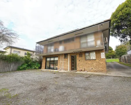 寵物友好的林伍德三卧室家庭停車場 靈伍德酒店