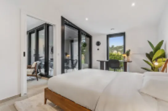 Charming Clausen Getaway Serene ID209 Hotels in 