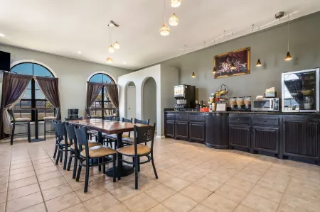 SureStay Hotel by Best Western Alice Отели в г. Элис