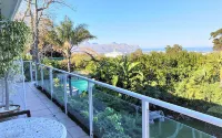 Roosboom Luxury Guest Studio - Upper Terrace One with Sea View, 2 Guets Capetown