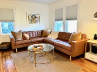 Renovated Gem Near Cantine Field, HITS & Hunter