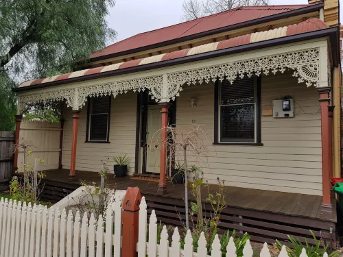 Myers CBD Hotels in Strathdale