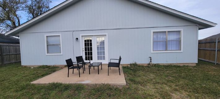 Charming 3-bedroom house with AC, WiFi King Suite in Lawton/Ft. Sill Hotels in Lawton