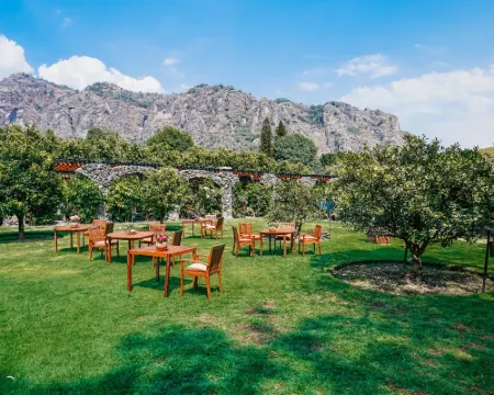 Amomoxtli テポストランのホテル