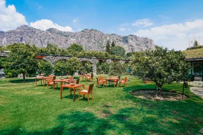 Amomoxtli Hotels near Tepoztlan