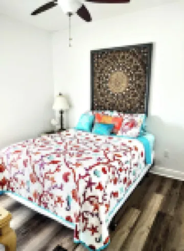 Pvt Pool, 2 Br 1 Ba Apt. 1 Street Fr. Bch. Golf Cart Available!
