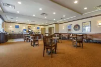 Comfort Inn & Suites Hotels in New Philadelphia