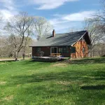 The Hill House. A Peaceful Lake Home on the Shoreline of Mille Lacs Lake.
