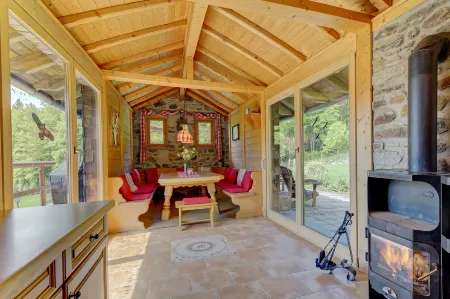 Comfortable 5 Star Apartment at the Bavarian Forest National Park, 6 Guests Отели в г. Шпигелау