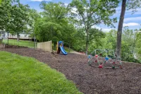 Lakeside Pool and Stunning Views - Serene Waterfront Retreat