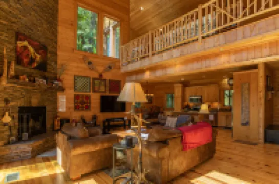 Hot Tub and Scenic Mountain Views - Charming Cabin Retreat