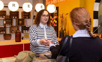 greet Hotel Massieux Lyon Nord by All Accor - Housity