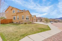 The Heart House - Spacious & Warm 6bd Family Home in Beautiful Monument Colorado