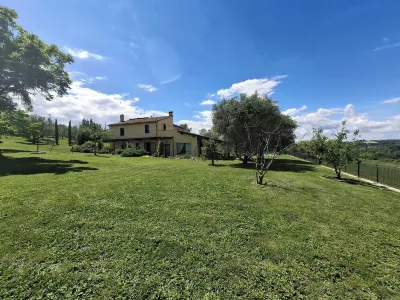 Beautiful farmhouse with pool in Calvi dell'Umbria 30 min. from Rome Hotels in 