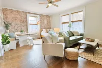 Airy Studio with Free Parking and Smart TV - Gorgeous Tranquil Haven