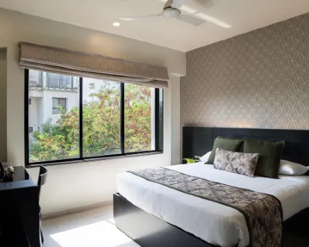 AR Suites Fontana Bay - Kalyani Nagar Hotels in Pune