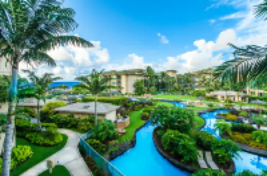 Luxury Condo Overlooking Fantasy Pool - Exquisite Oceanview Haven