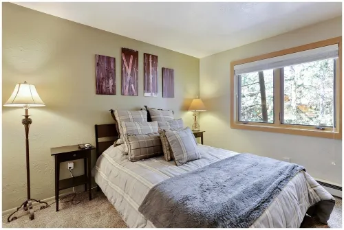 Access to Pool, Hot Tubs and Easy Slopes Access - Charming Retreat