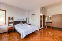 Amazing City View Villa - de Reiz Firen Syariah
