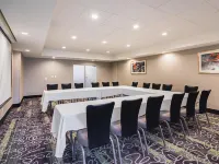 La Quinta Inn & Suites by Wyndham Austin Airport Hotels in Austin