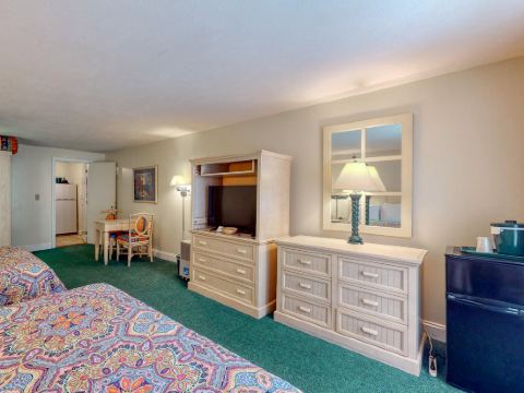 Seafarer Resort-Unit 107