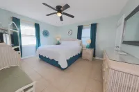 Breathtaking Gulf Views and Direct Beach Access - Spacious Coastal Haven