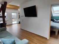 Vacation apartment with direct access to the cycle & footpath around Lake Halbendorf Hotel di GroB Duben