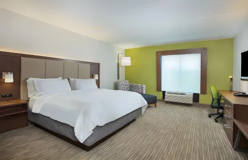 Holiday Inn Express & Suites Lebanon-Nashville Area