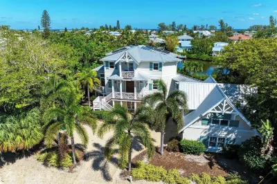 Anna Maria Beach Serenity