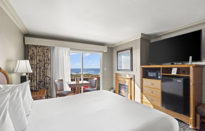 Surf and Sand Lodge